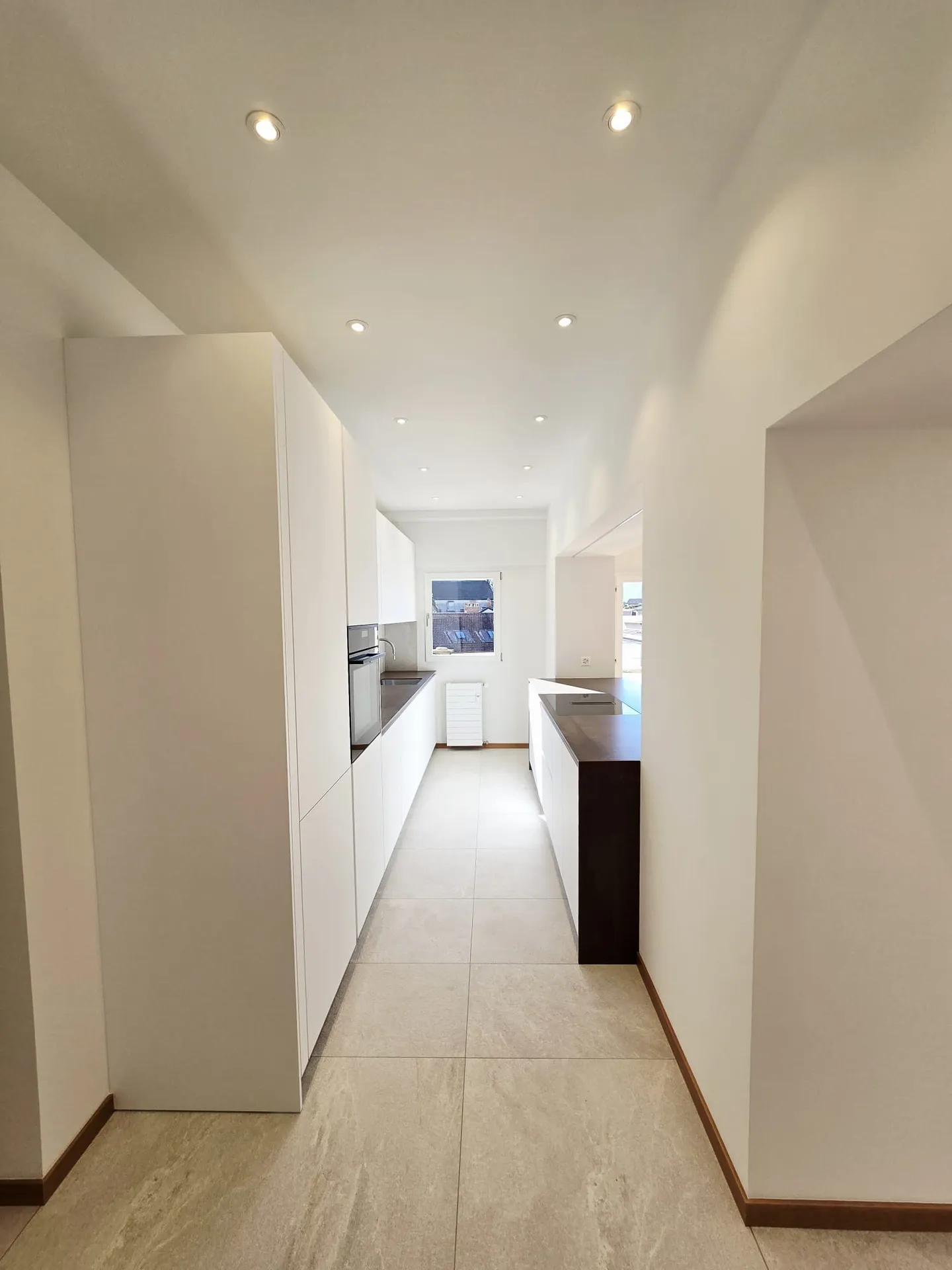 Renovated penthouse for rent in the historic center of Bellinzona - Photo 2 of 14