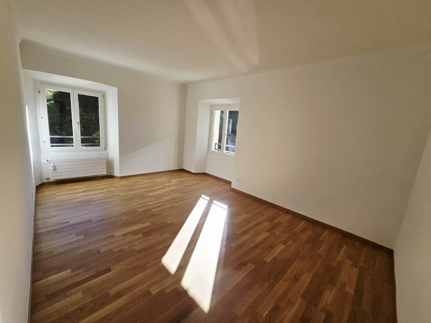 Renovated penthouse for rent in the historic center of Bellinzona - Photo 11 of 14