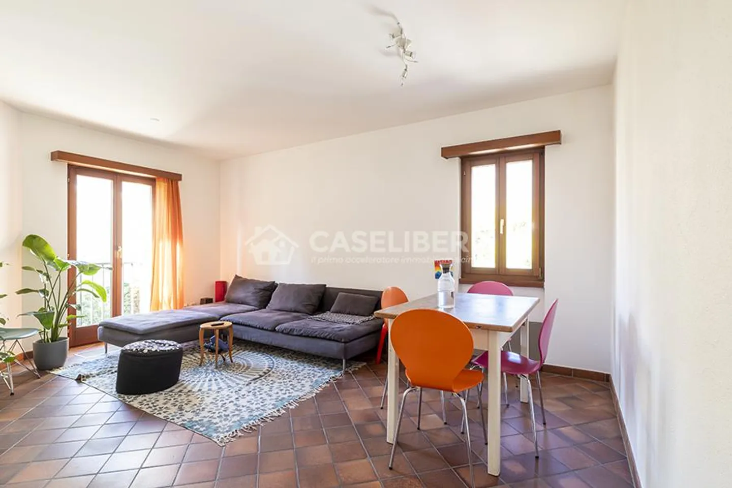 ZENTRAL 3.5 ZIMMER IN BELLINZONA - Foto 1 von 11