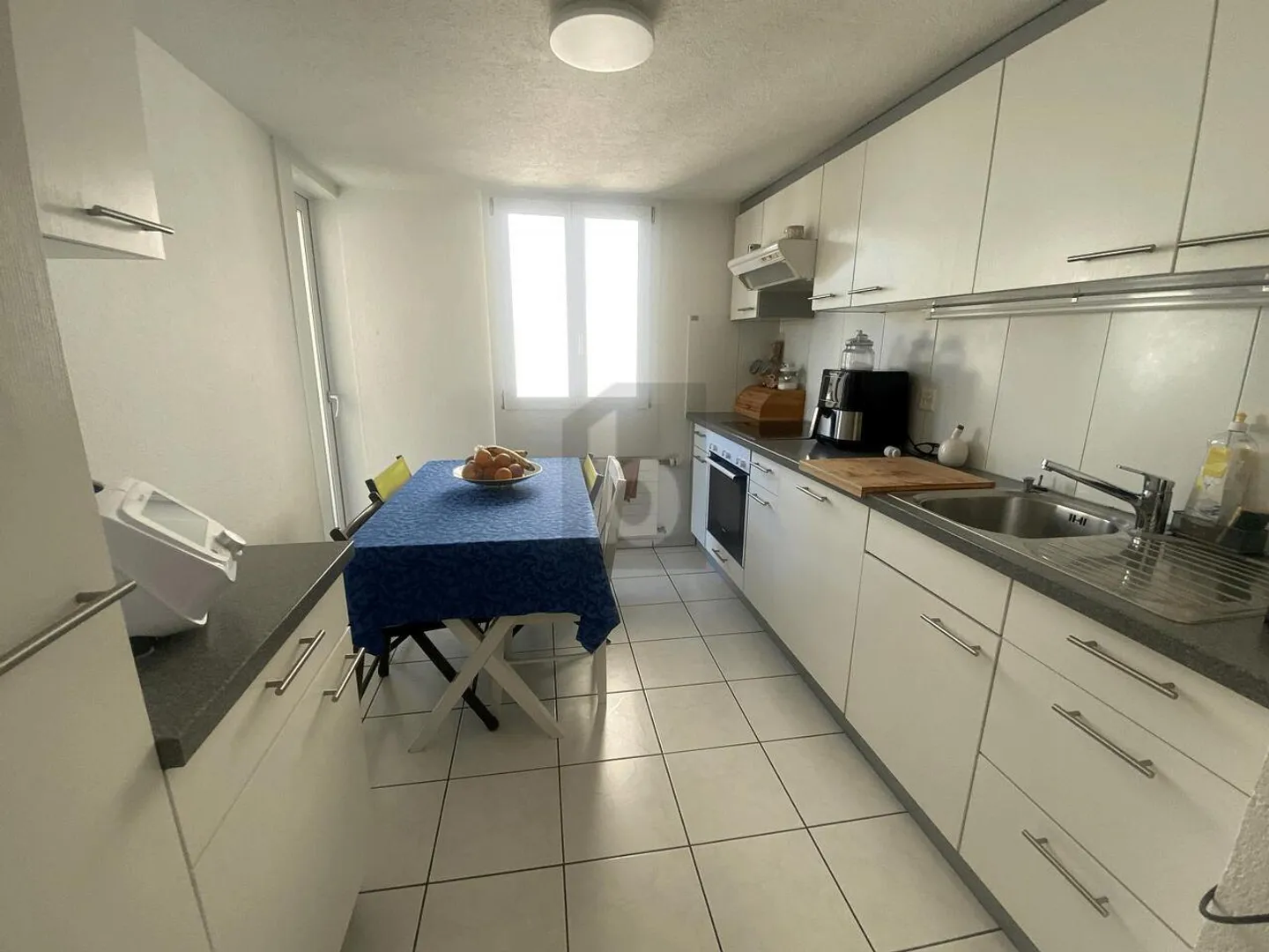 SPACIOUS, IN A CENTRAL LOCATION - Photo 5 of 6