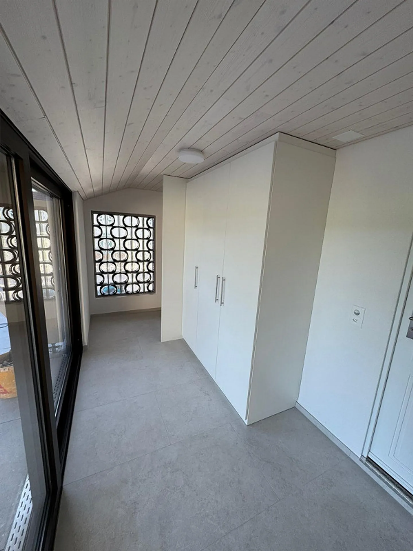 Maison individuelle polyvalente avec espace commercial et réserve foncière - Photo 6 sur 30