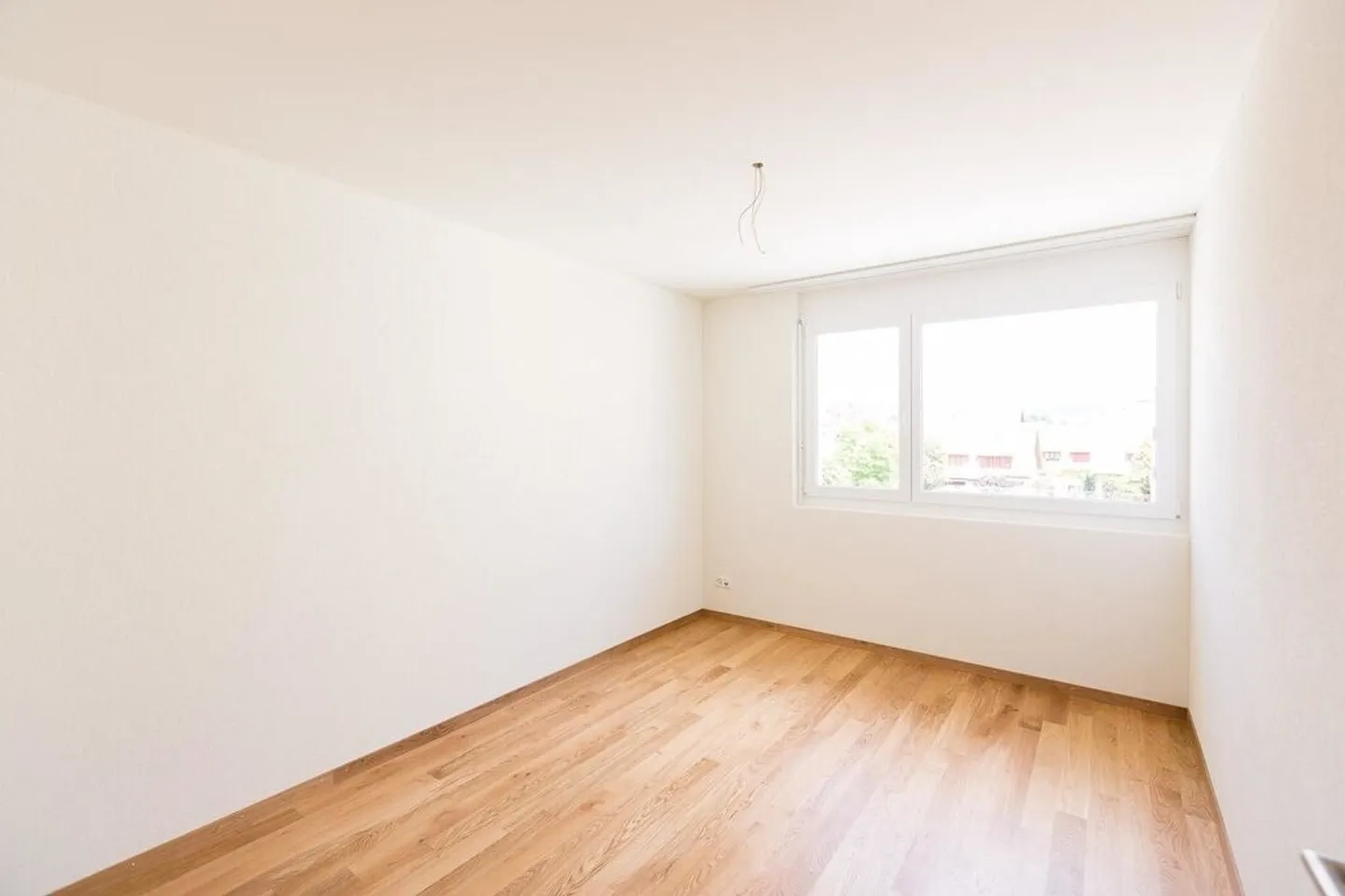 Apartment for rent - Photo 3 of 5