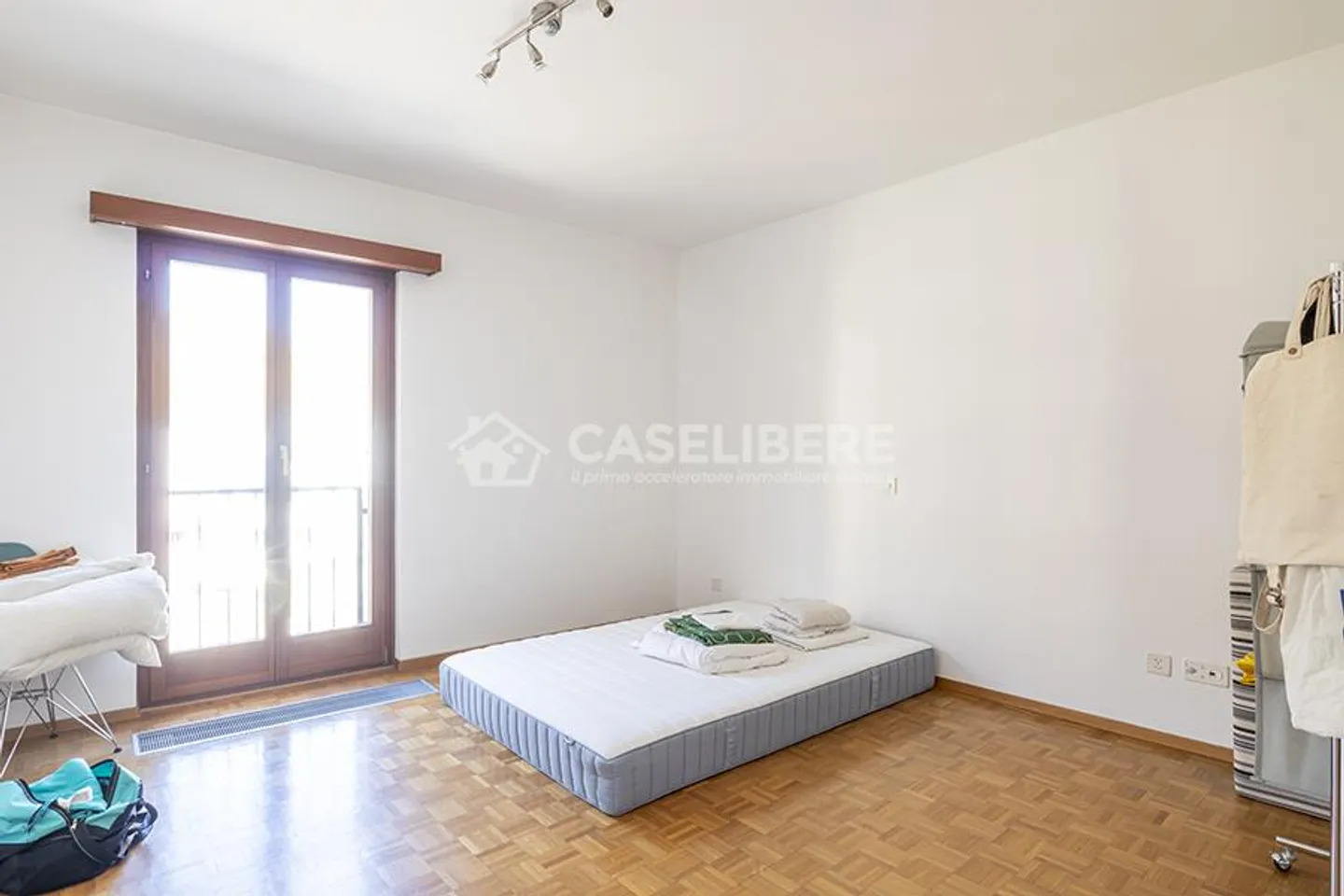 ZENTRAL 3.5 ZIMMER IN BELLINZONA - Foto 7 von 11