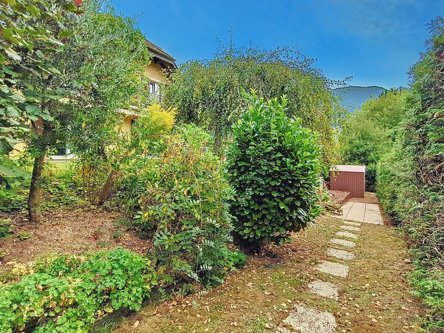 Esclusivo: Casa a schiera con 5,5 stanze, vista libera e bel giardino - Foto 18 di 19