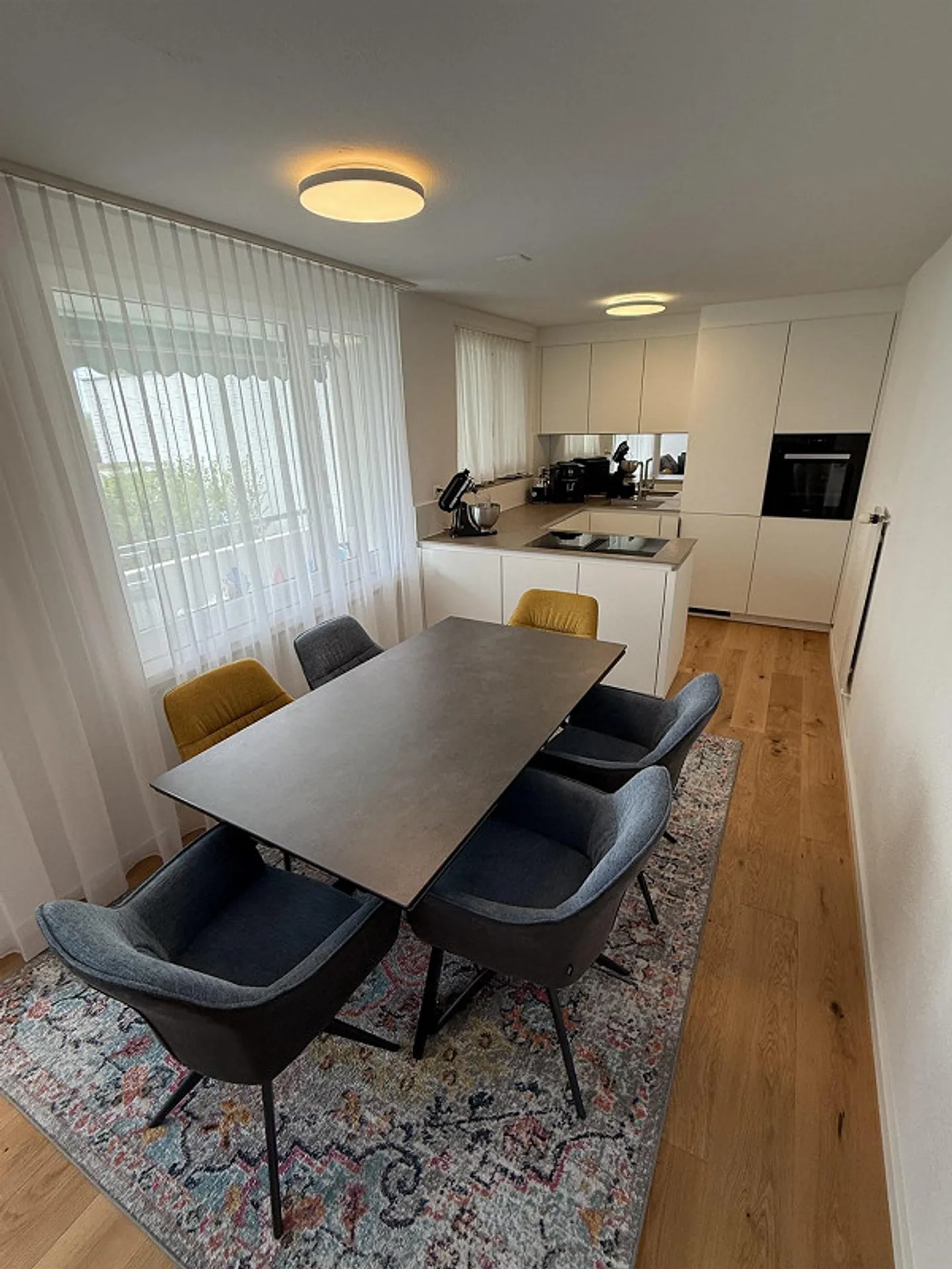 Appartamento al piano terra di 4,5 stanze a Schübelbach con giardino - Foto 4 di 11