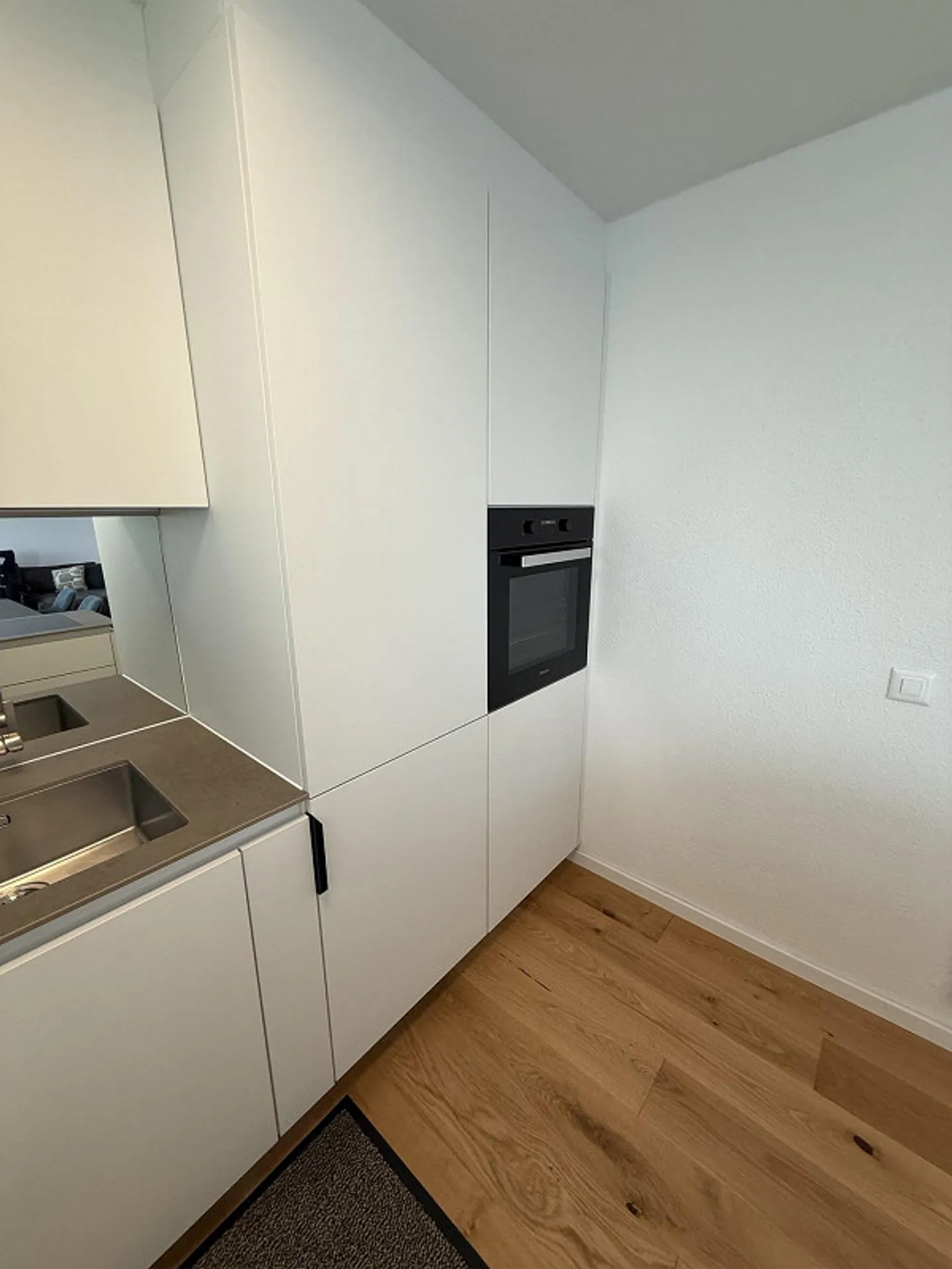 Appartamento al piano terra di 4,5 stanze a Schübelbach con giardino - Foto 5 di 11