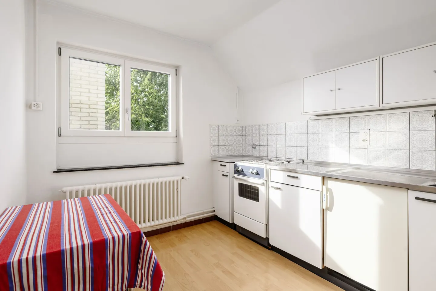 Charmante Wohnung im Kreis 9 - Foto 4 von 9