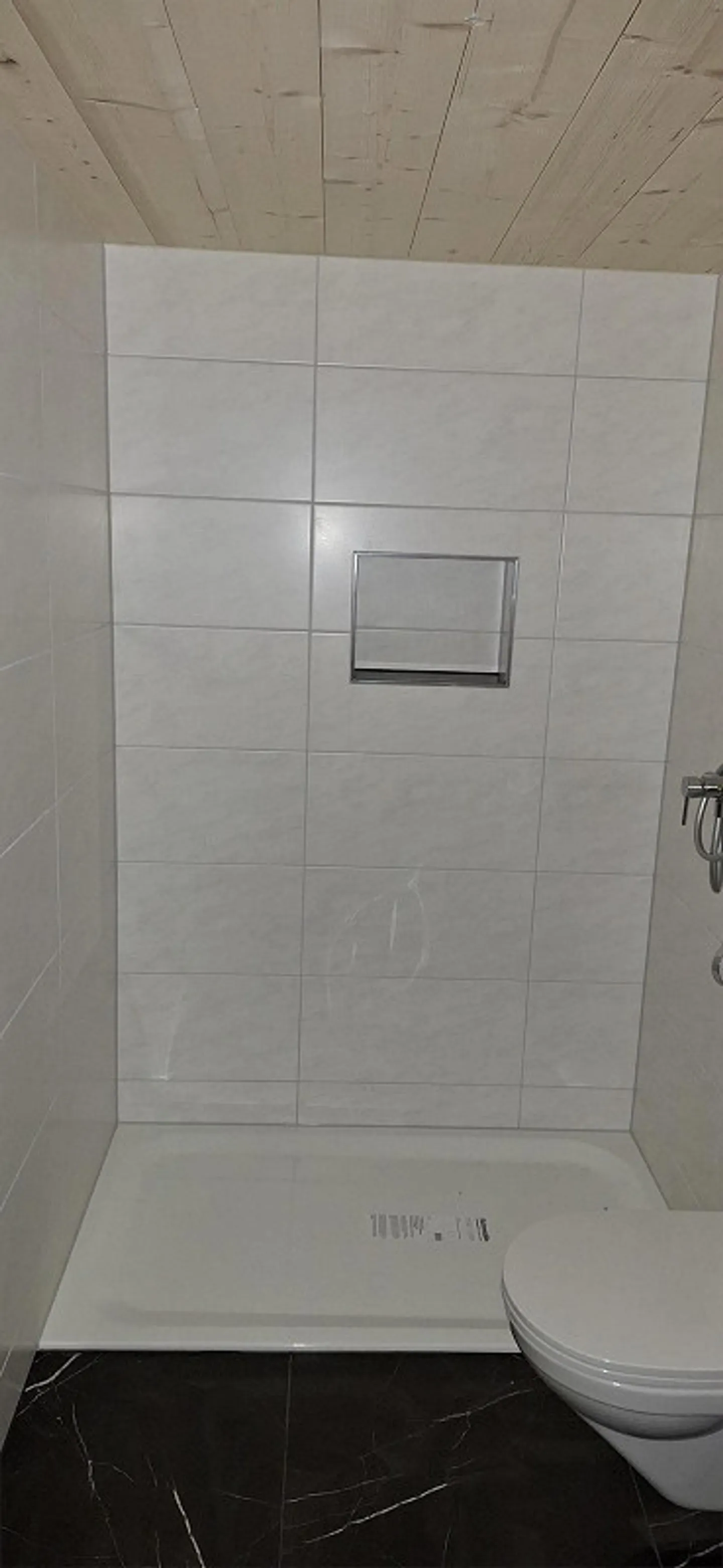 Erstbezug: 5 1/2 Zimmer Wohnung mit traumhafter Aussicht - Foto 5 von 13