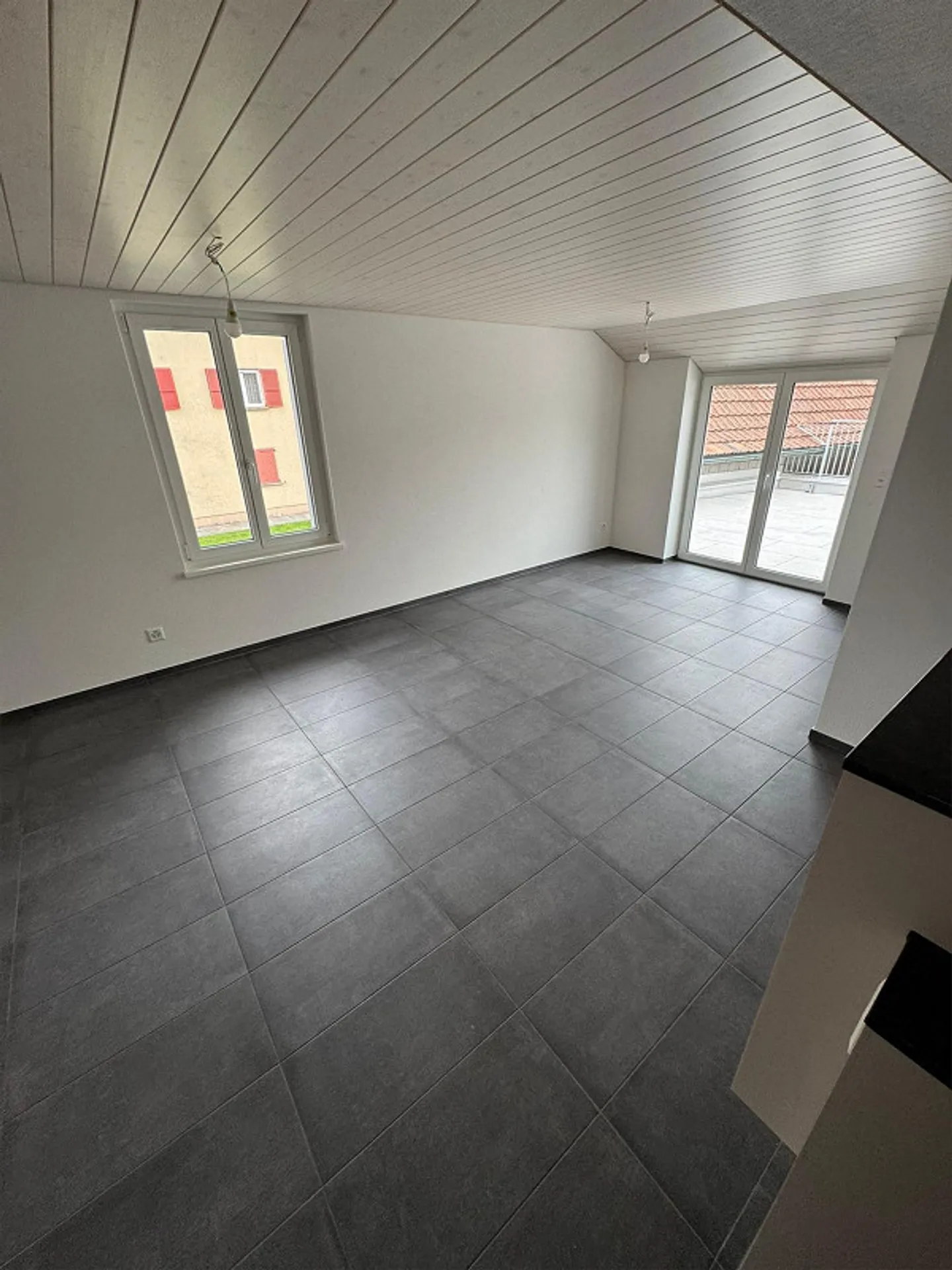 Maison individuelle polyvalente avec espace commercial et réserve foncière - Photo 17 sur 30
