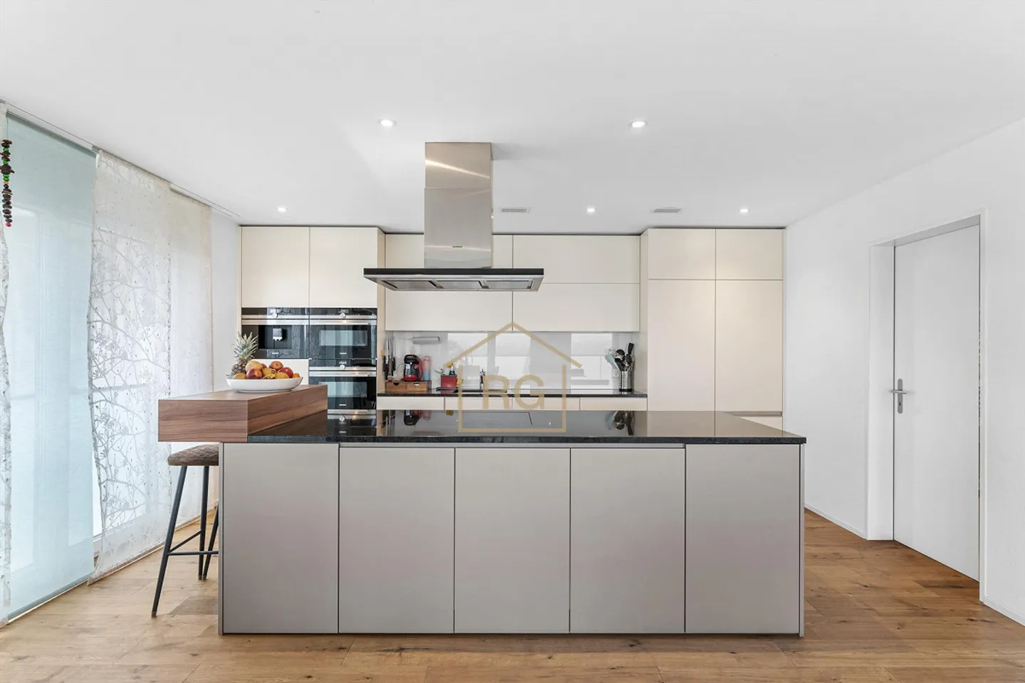 Moderno appartamento con terrazza di 4,5 stanze a Triengen - Foto 10 di 17