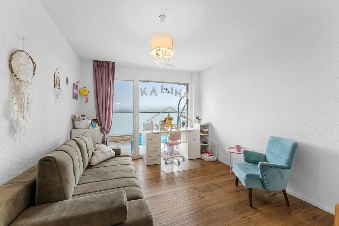 Moderno appartamento con terrazza di 4,5 stanze a Triengen - Foto 15 di 17