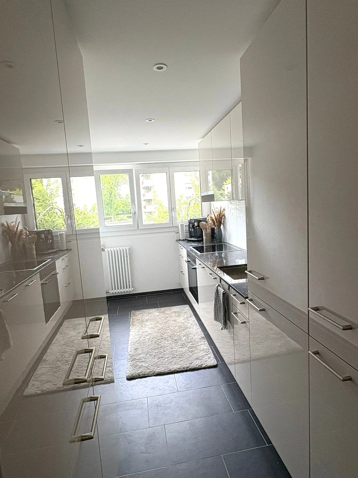 Modern 3.5-room apartment with balcony - Photo 3 of 6