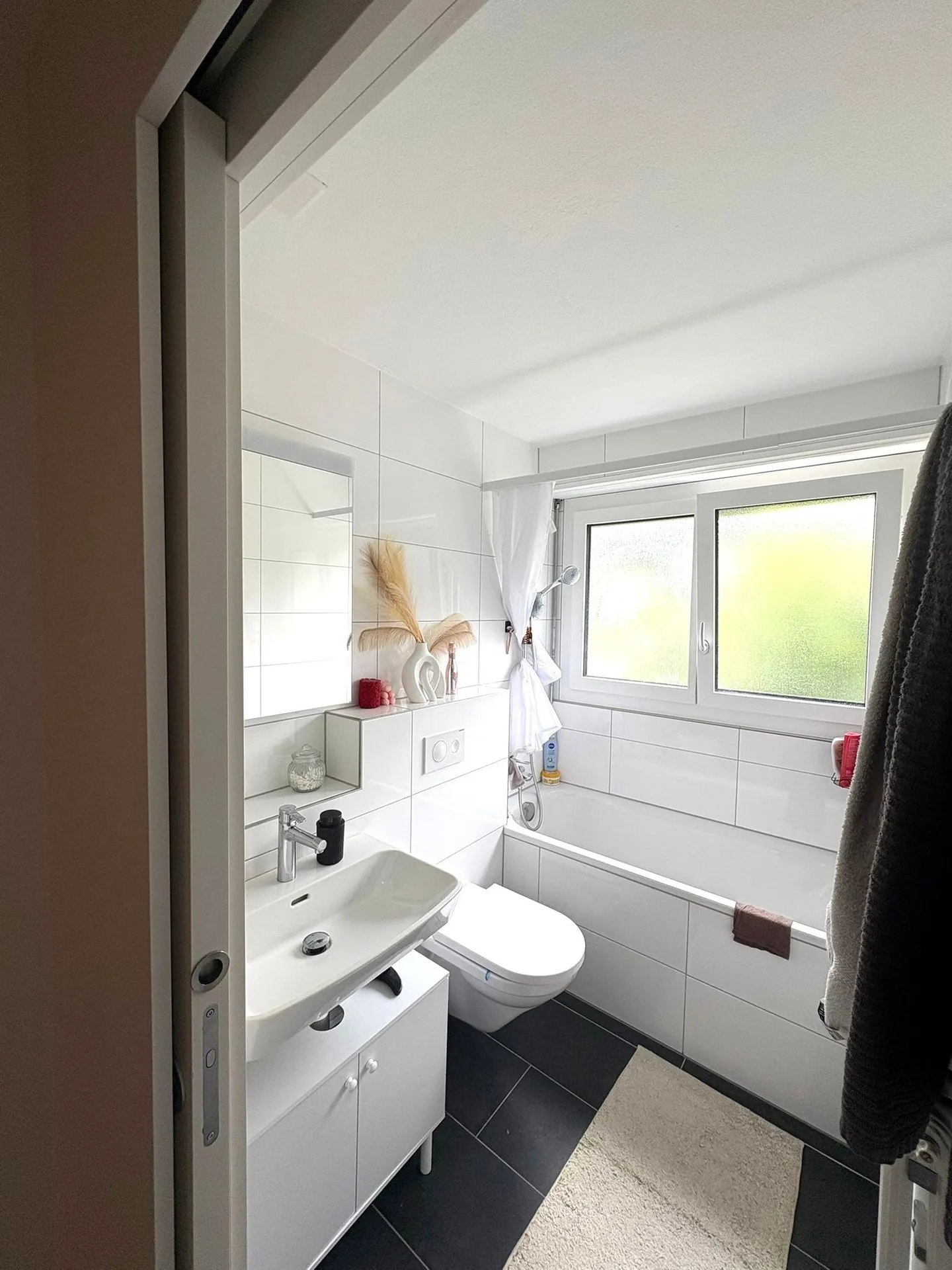 Modern 3.5-room apartment with balcony - Photo 6 of 6