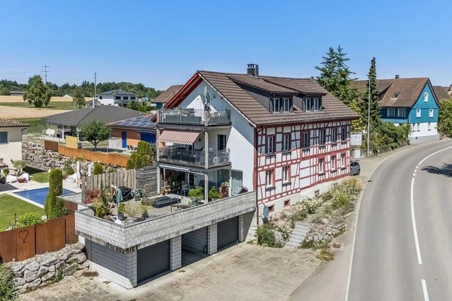 Stylish 3.5 Room Attic Apartment Near Lake Constance - Photo 7 of 8