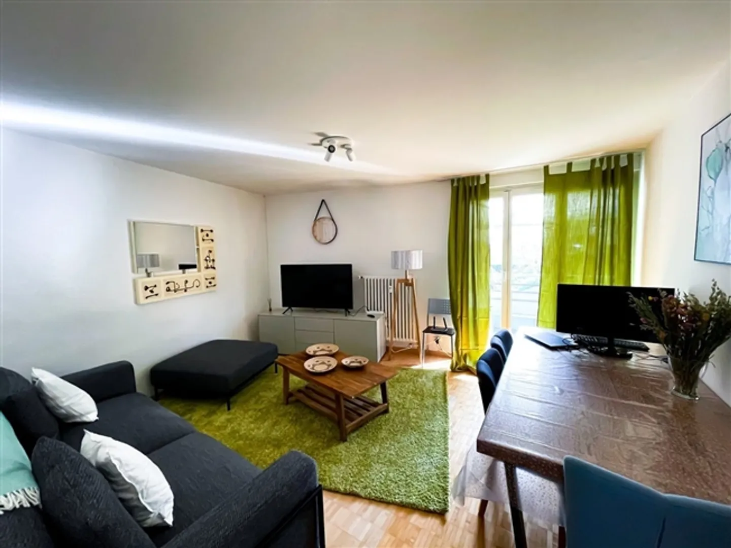 «Moderne und helle 3,5-Zimmer-Wohnung, voll möbliert, erstklassige Lage, Adliswil» - Foto 1 von 11