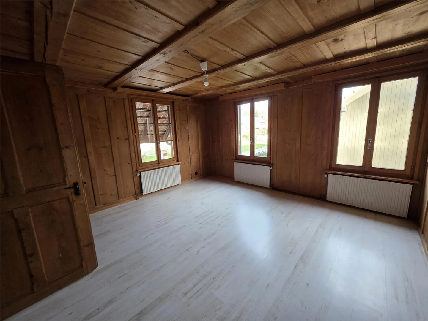 Appartement de 3,5 pièces dans une ferme charmante - Photo 1 sur 9