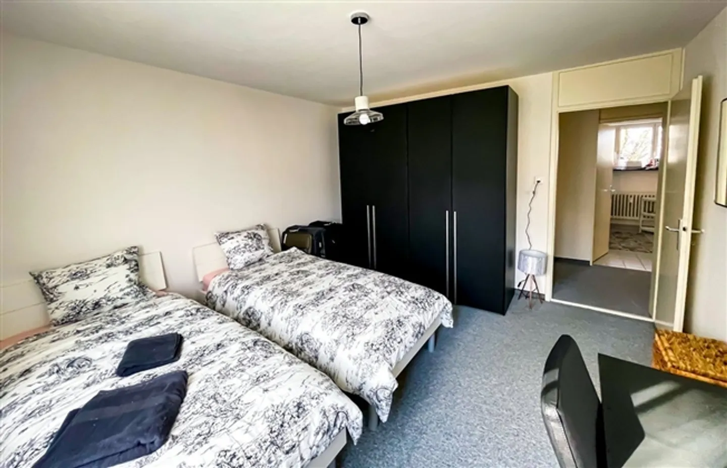 «Moderne und helle 3,5-Zimmer-Wohnung, voll möbliert, erstklassige Lage, Adliswil» - Foto 8 von 11