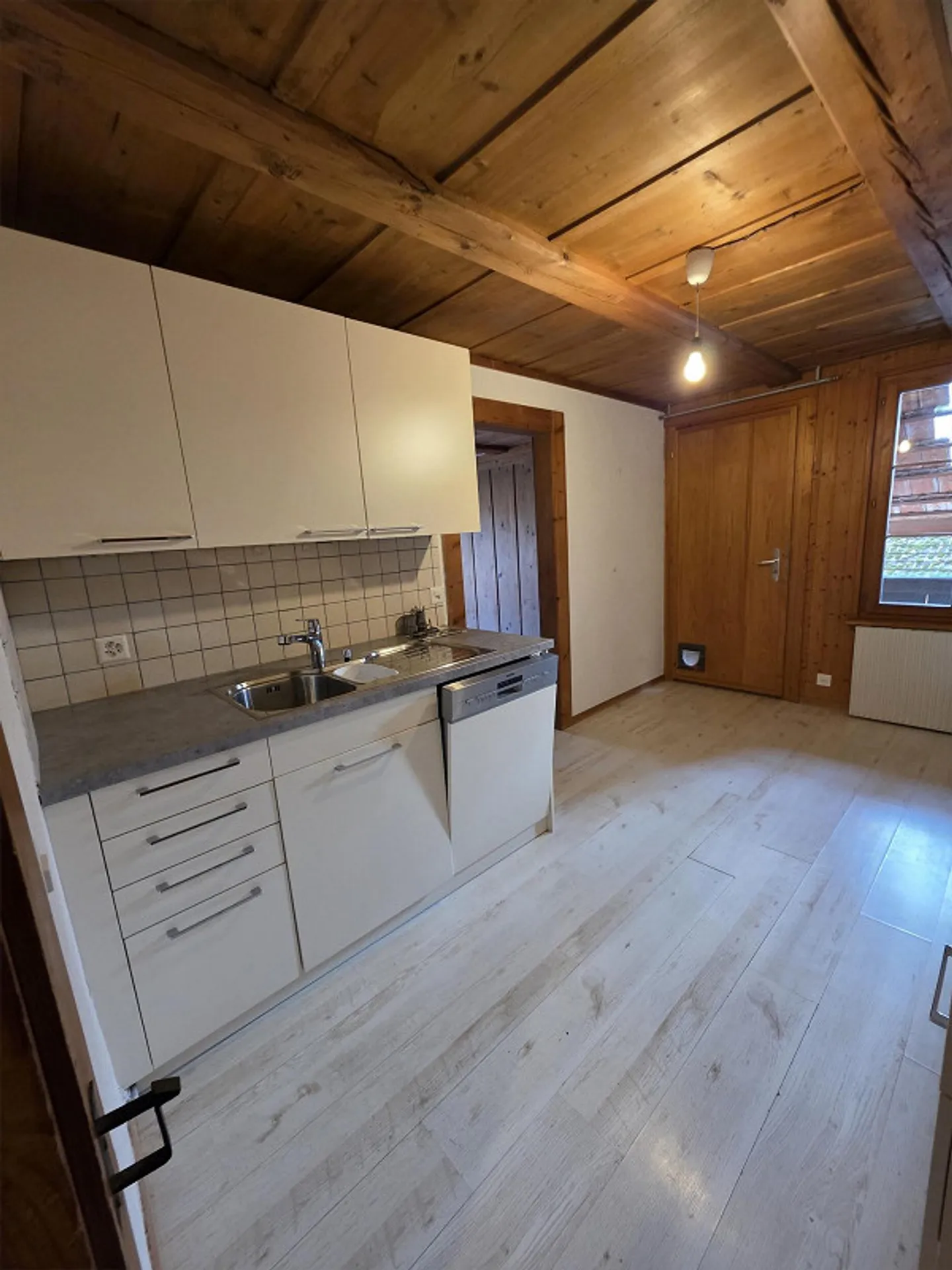 Appartement de 3,5 pièces dans une ferme charmante - Photo 8 sur 9