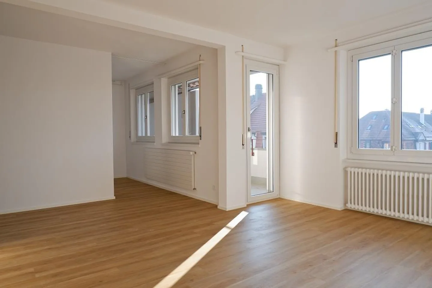 YOUNG, IN, CENTRAL - Beautiful 2-room apartment - Photo 3 of 7