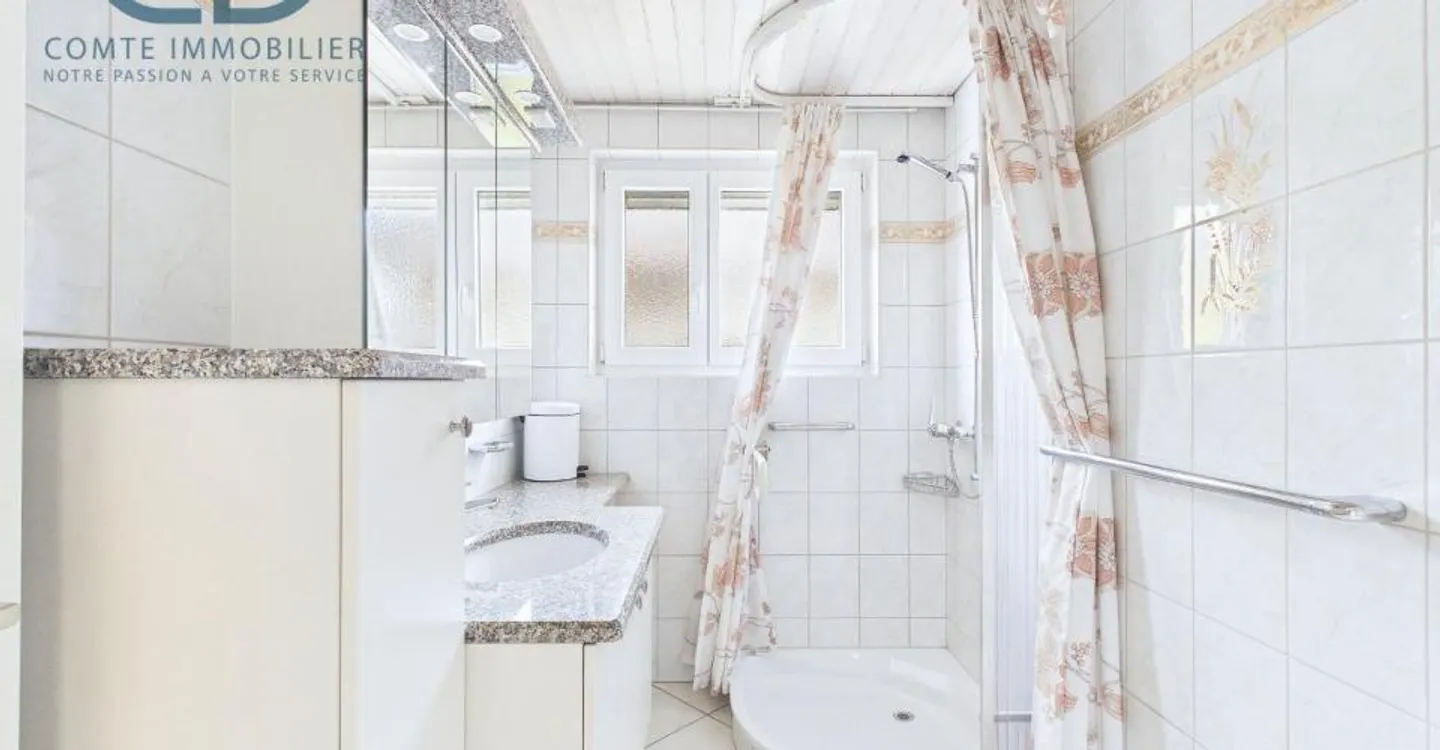 Charmantes Haus mit Werkstatt - Foto 6 von 13