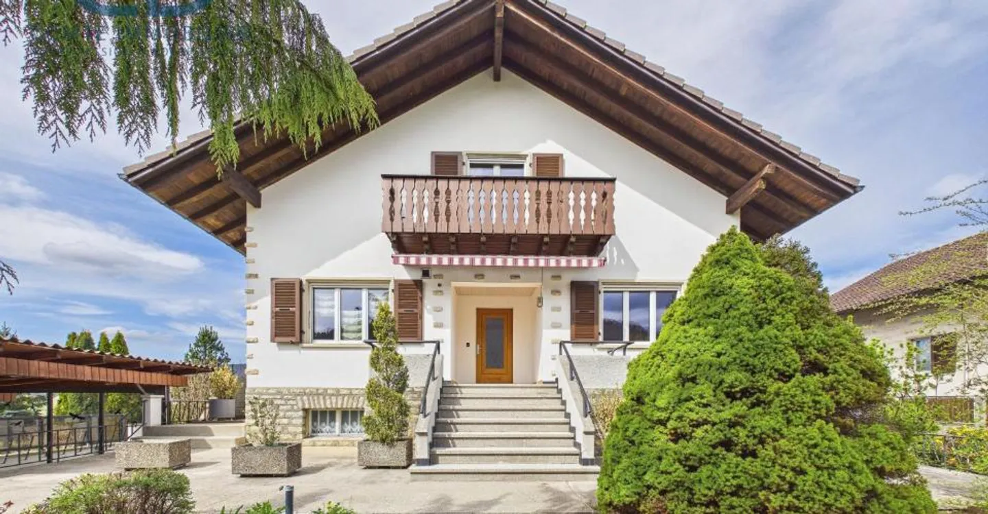 Charmantes Haus mit Werkstatt - Foto 1 von 13