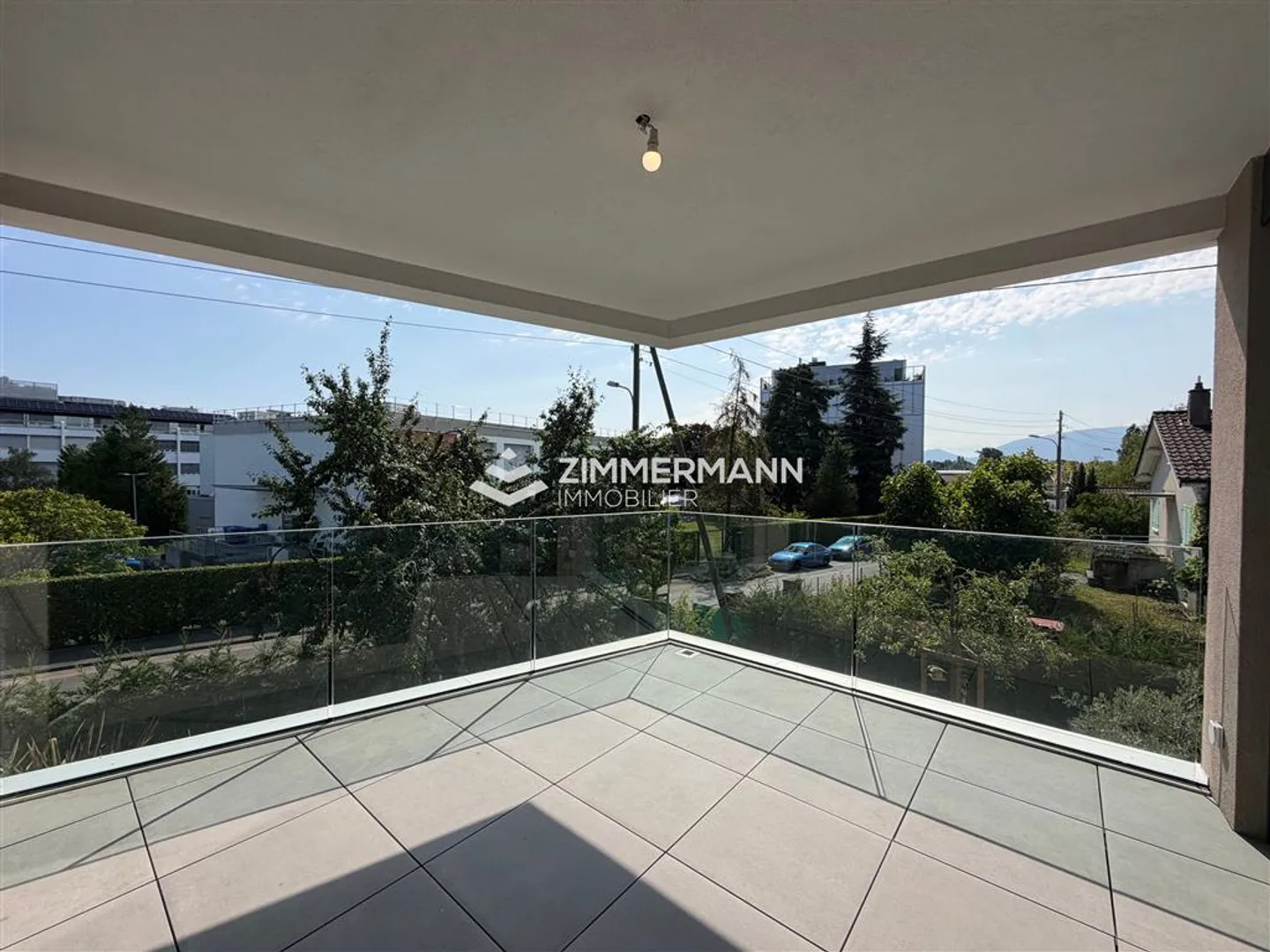 Modern 4-Room Apartment with Balcony - Photo 3 of 9