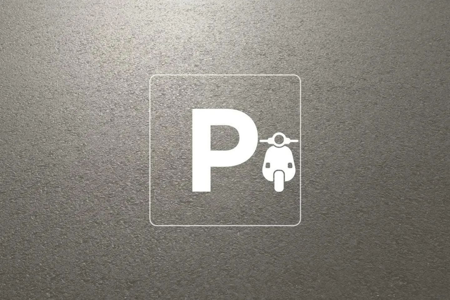 Espace de stationnement pour scooter couvert à louer - Photo 1 sur 2