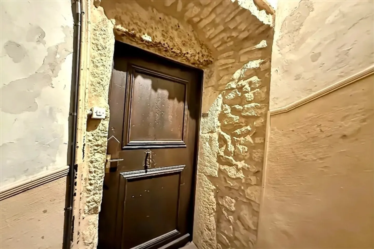 Appartamento con carattere nel centro storico di Porrentruy con terrazza comune - Foto 13 di 13