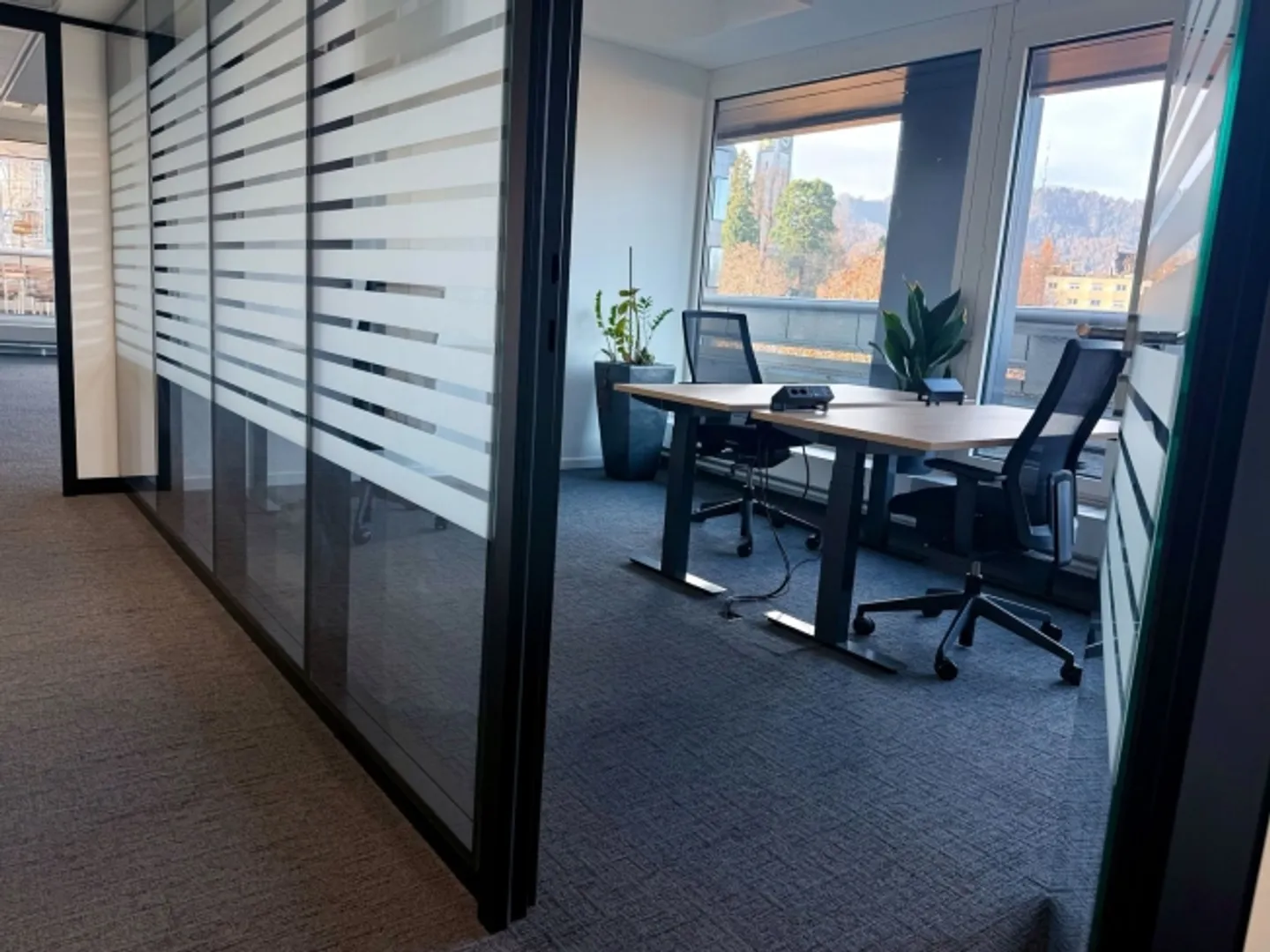 Office space for rent - Photo 5 of 10