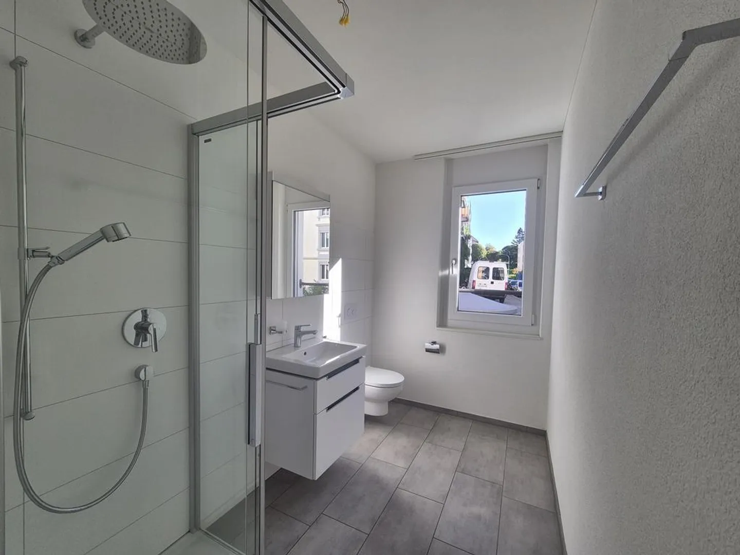 2.5 Room Apartment on the Ground Floor in a Central Location - Photo 6 of 9