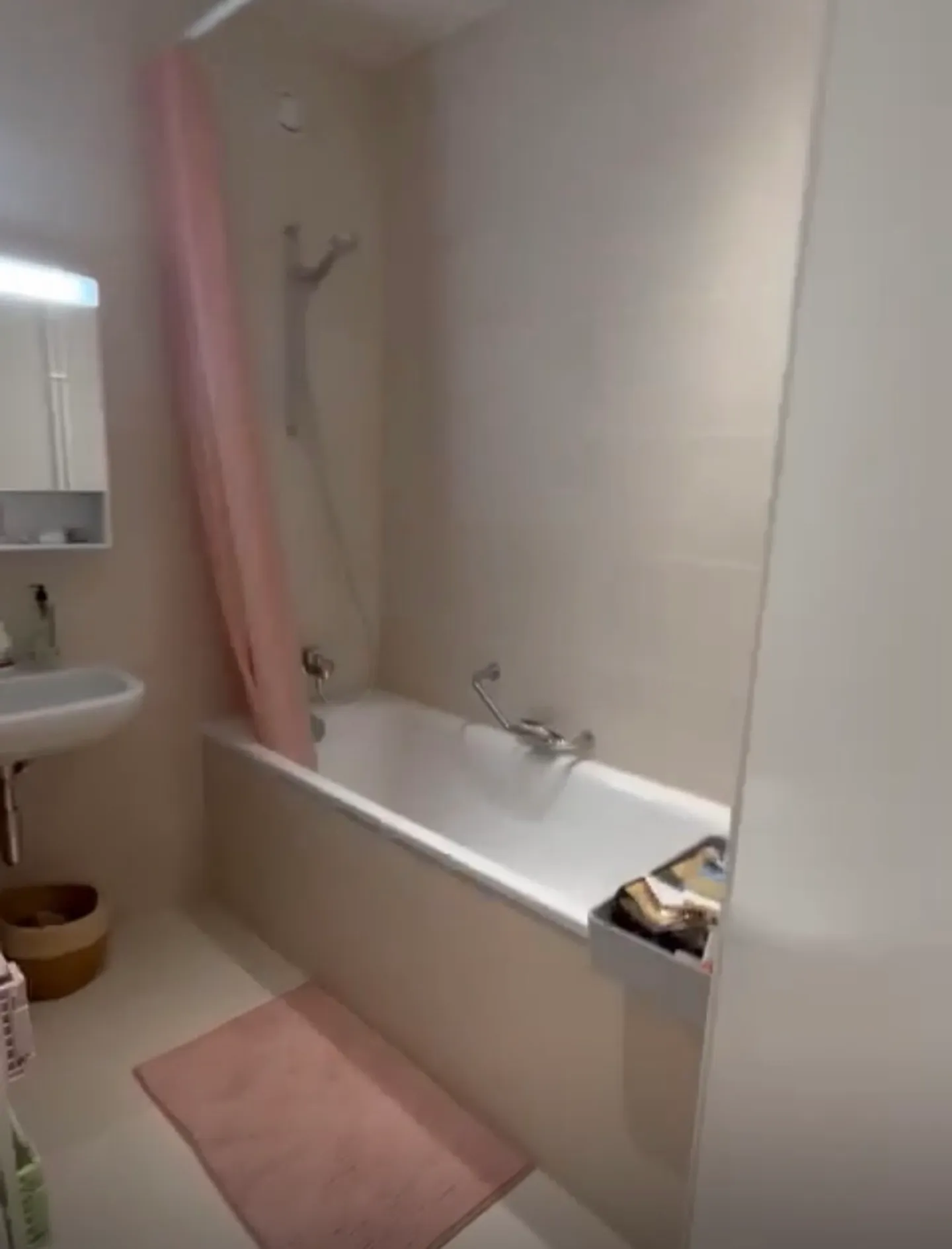 Bel appartement de 3 pièces dans la Jonktion - Photo 3 sur 6