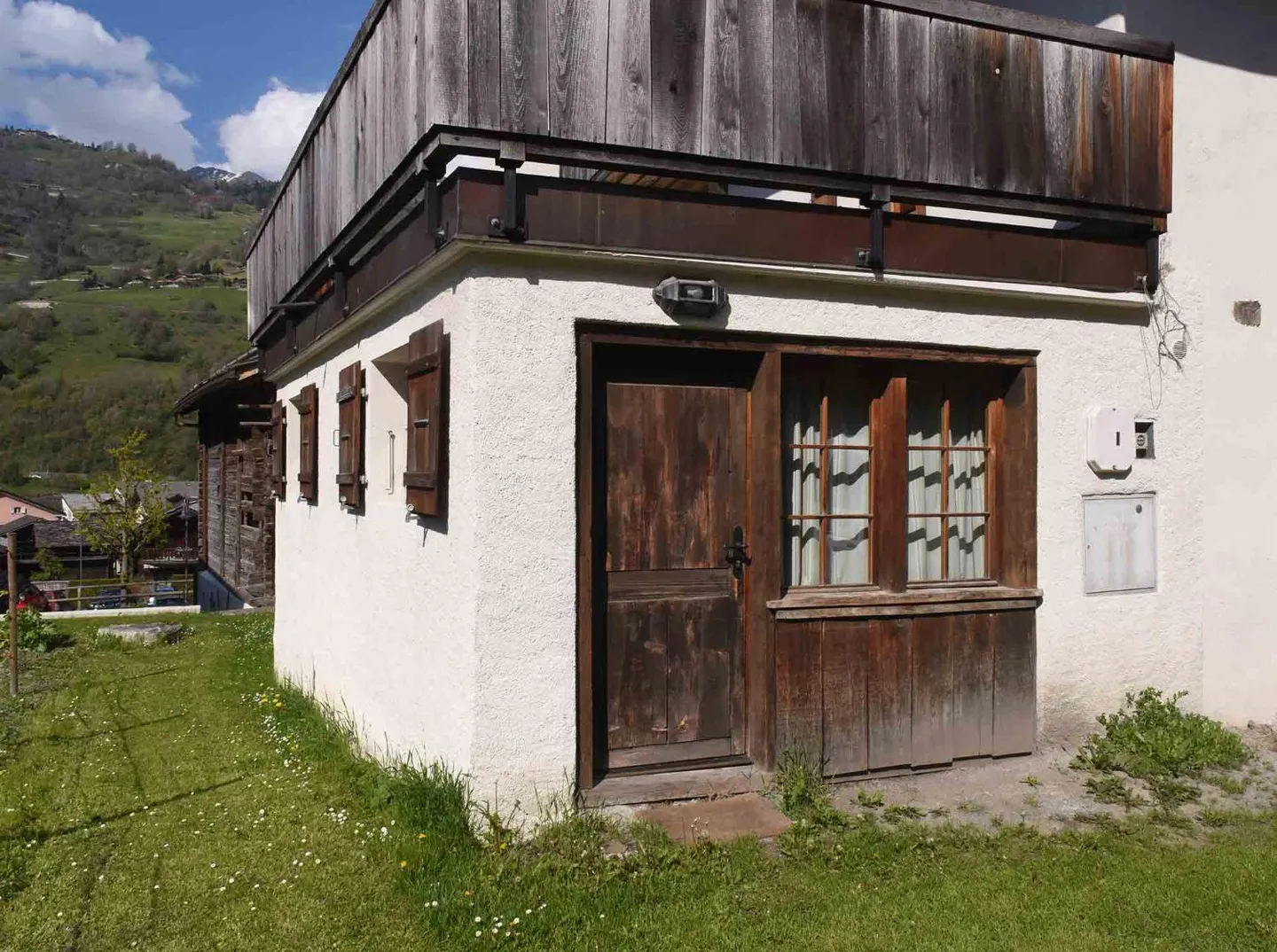 Unfurnished studio with mezzanine, fully renovated, classified as a historical monument - Photo 7 of 7