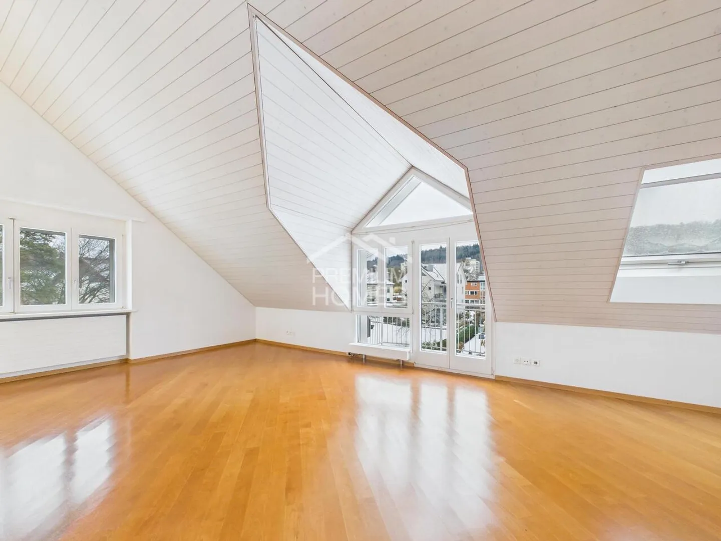 Rare opportunity in a quiet cul-de-sac! - Photo 5 of 10