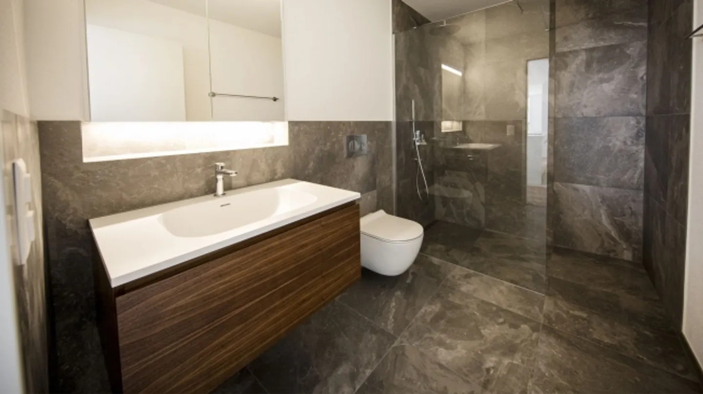 Sustainable 4.5-room garden apartment with modern living comfort - Photo 8 of 13