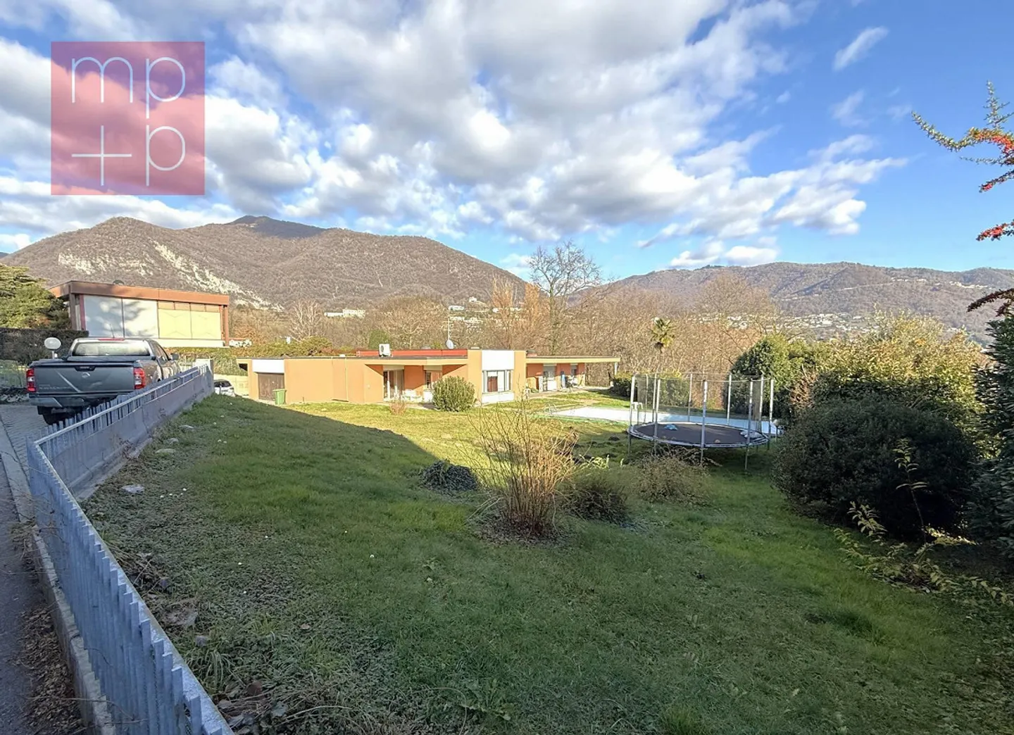 Villa - Coldrerio - Foto 1 von 8