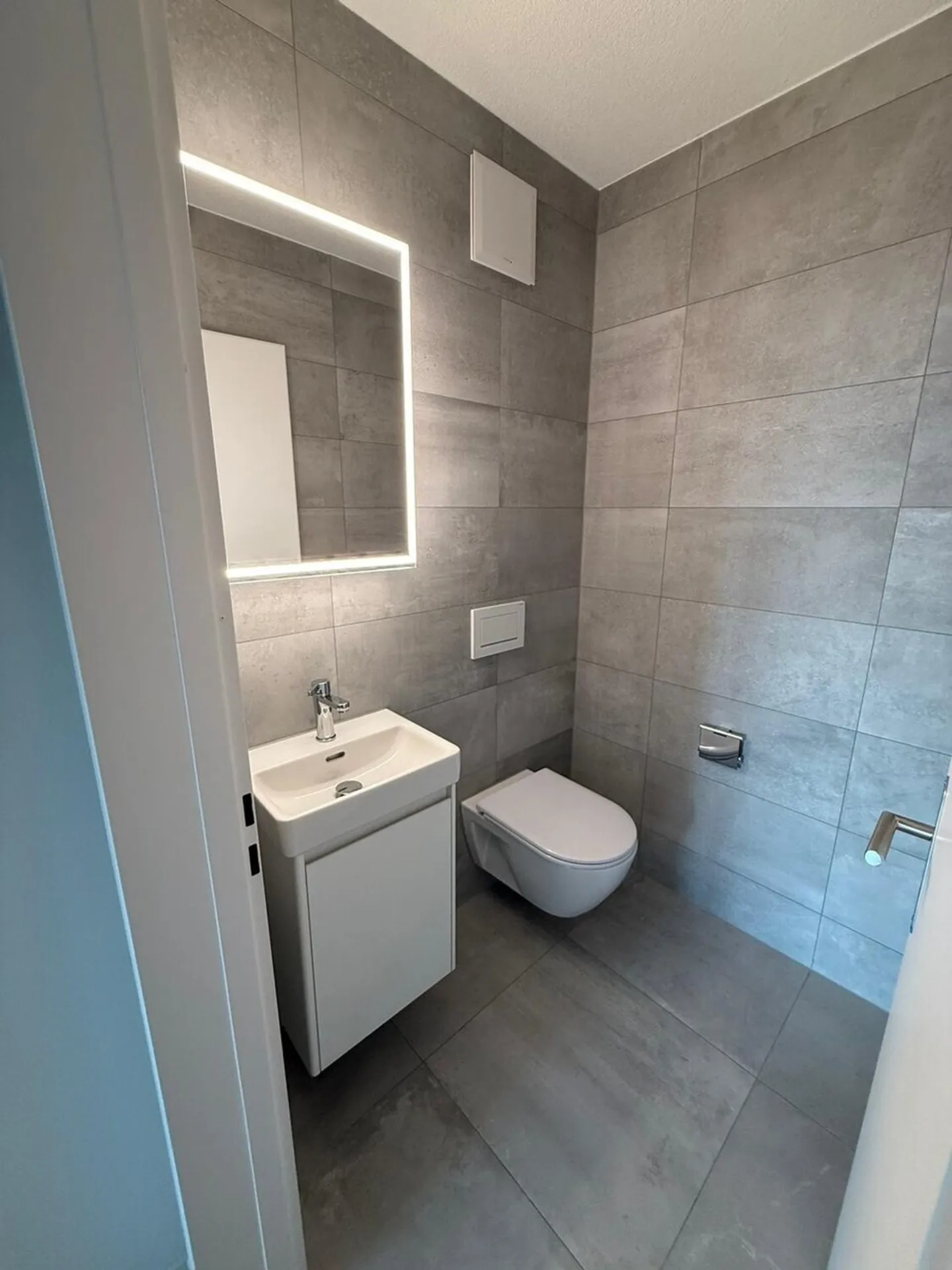 Smart living in Moosseedorf - high-quality renovated 3.5-room apartments - Photo 3 of 8