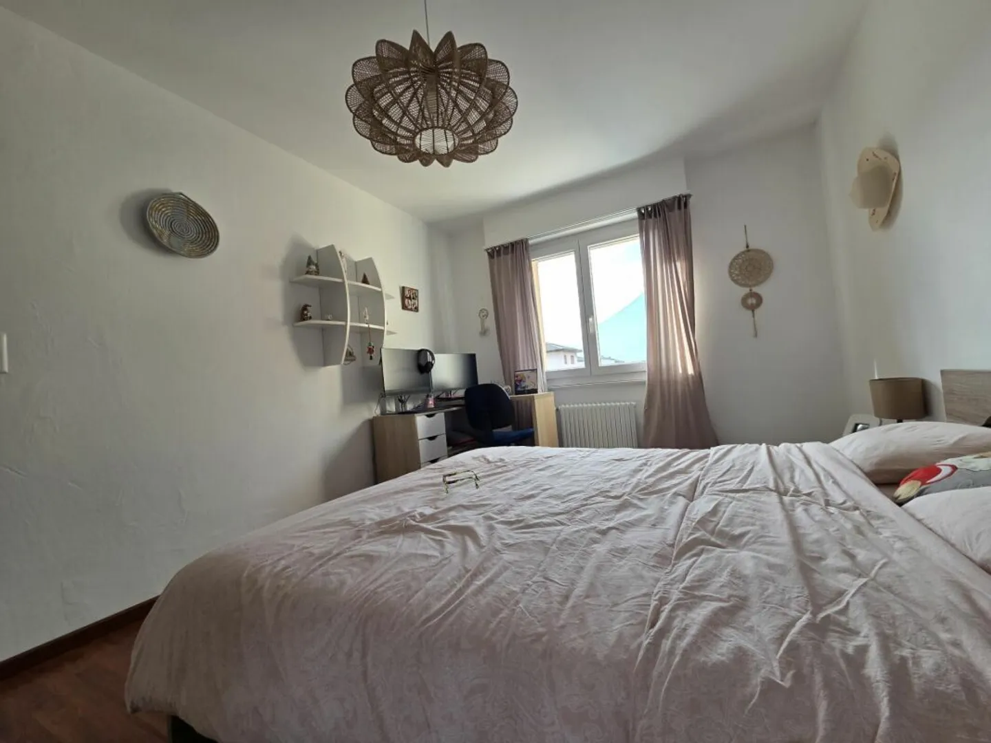 Renovated - spacious 2.5 rooms near the school with parking space - Photo 5 of 7