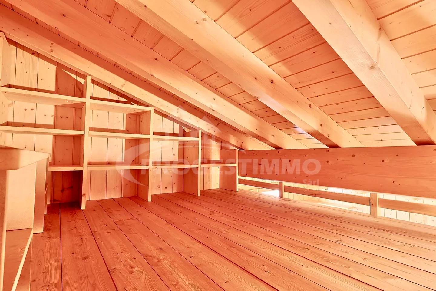 Chalet authentique au cœur des montagnes valaisannes - Photo 12 sur 13