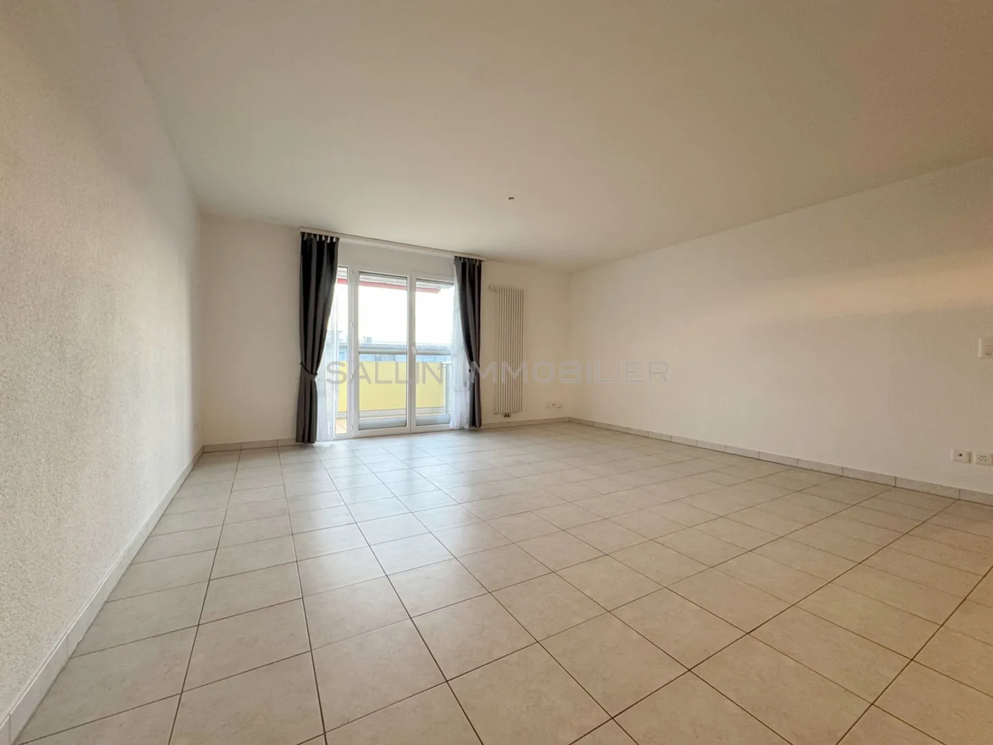 Schöne Wohnung, 4 Zimmer mit Garten und Balkonen, am Waldrand - Foto 6 von 10