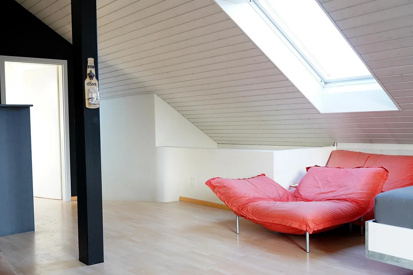 Charming 5.5-Room House in Wagen near Rapperswil-Jona - Photo 7 of 10