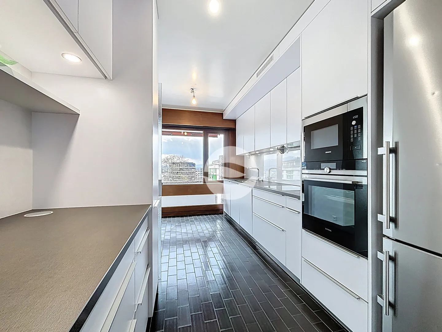 Bel appartement lumineux - Photo 2 sur 12