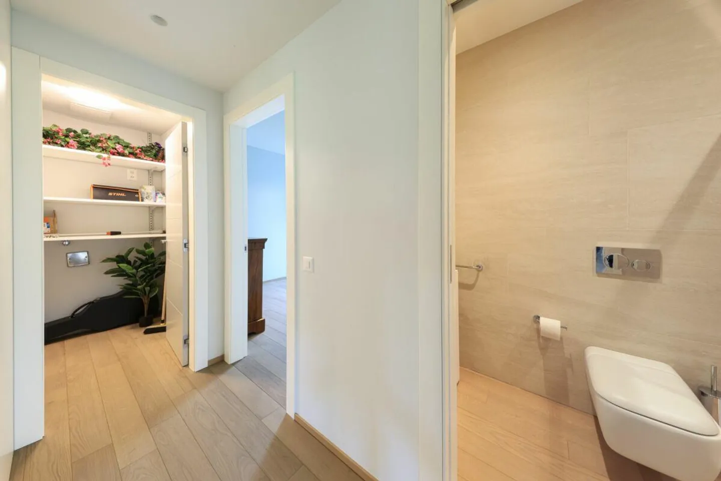MINUSIO - Appartement moderne de 3,5 pièces avec jardin privé - Photo 8 sur 17