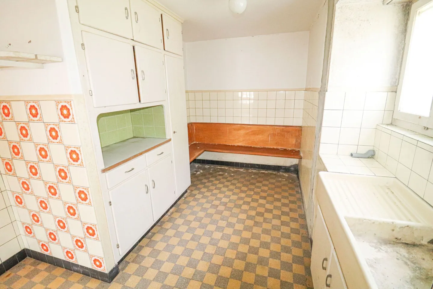 Ampia casa di 13 stanze vincolata con ampio potenziale di sviluppo - Foto 7 di 18