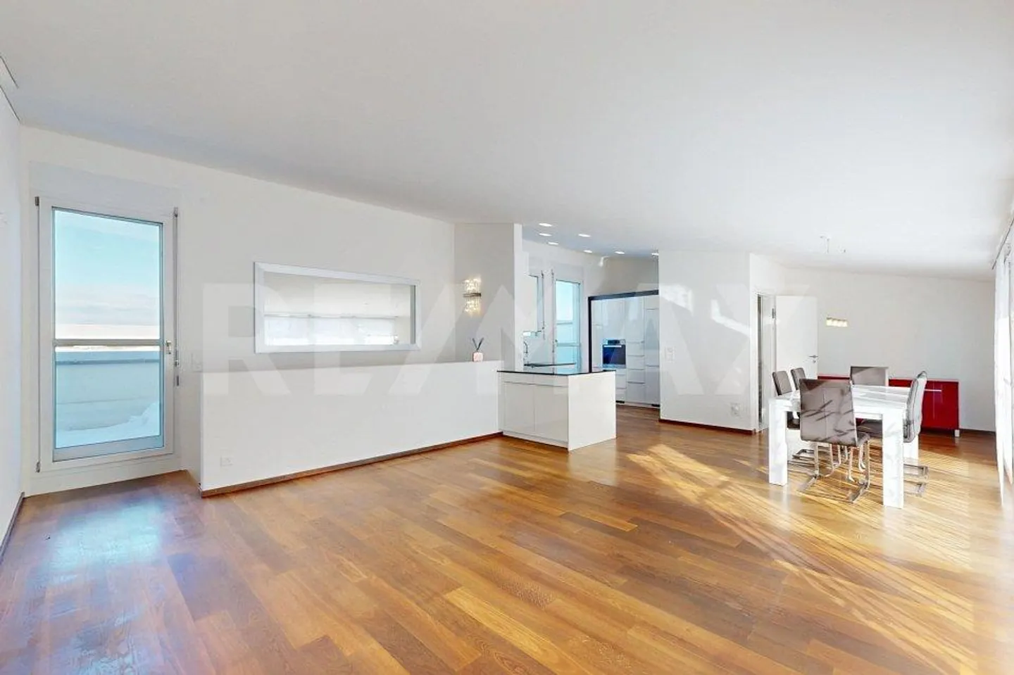 Penthouse exquis de 5,5 pièces avec vue panoramique - Vivre à un niveau élevé - Photo 8 sur 13