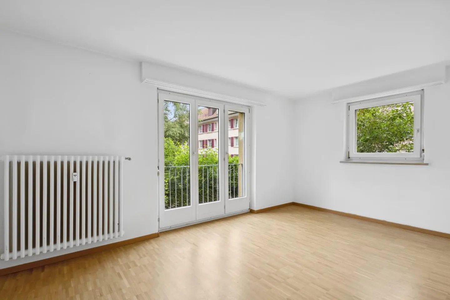 RENT WITHOUT DEPOSIT - Good value for money close to the center - Photo 5 of 11