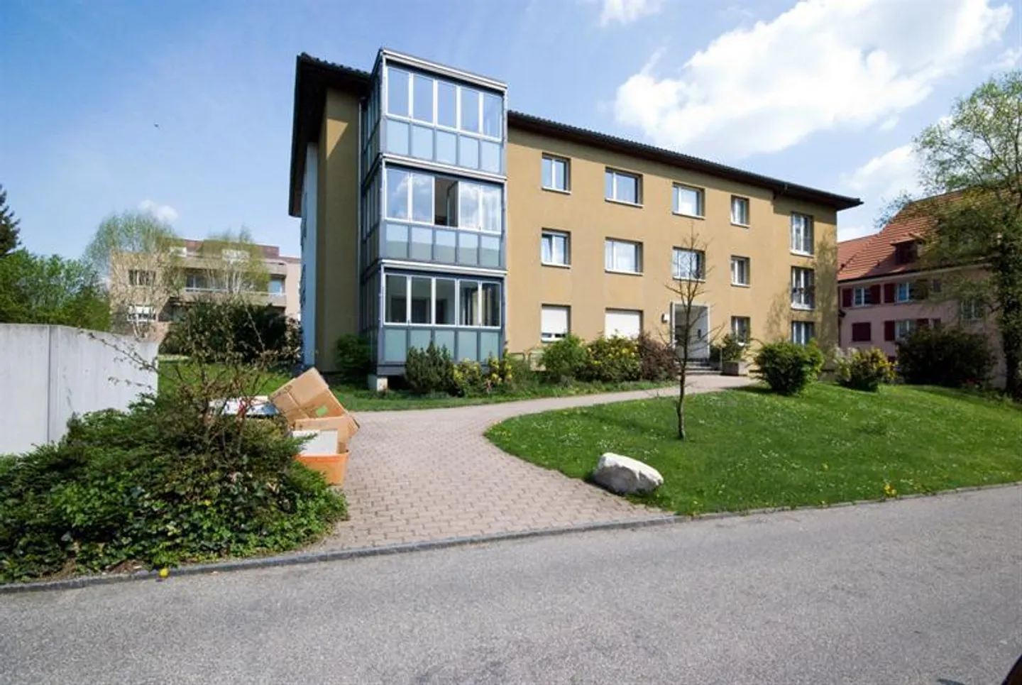 RENT WITHOUT DEPOSIT - Good value for money close to the center - Photo 1 of 11