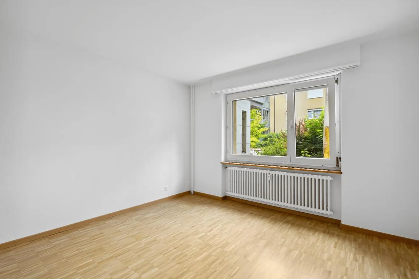 RENT WITHOUT DEPOSIT - Good value for money close to the center - Photo 6 of 11