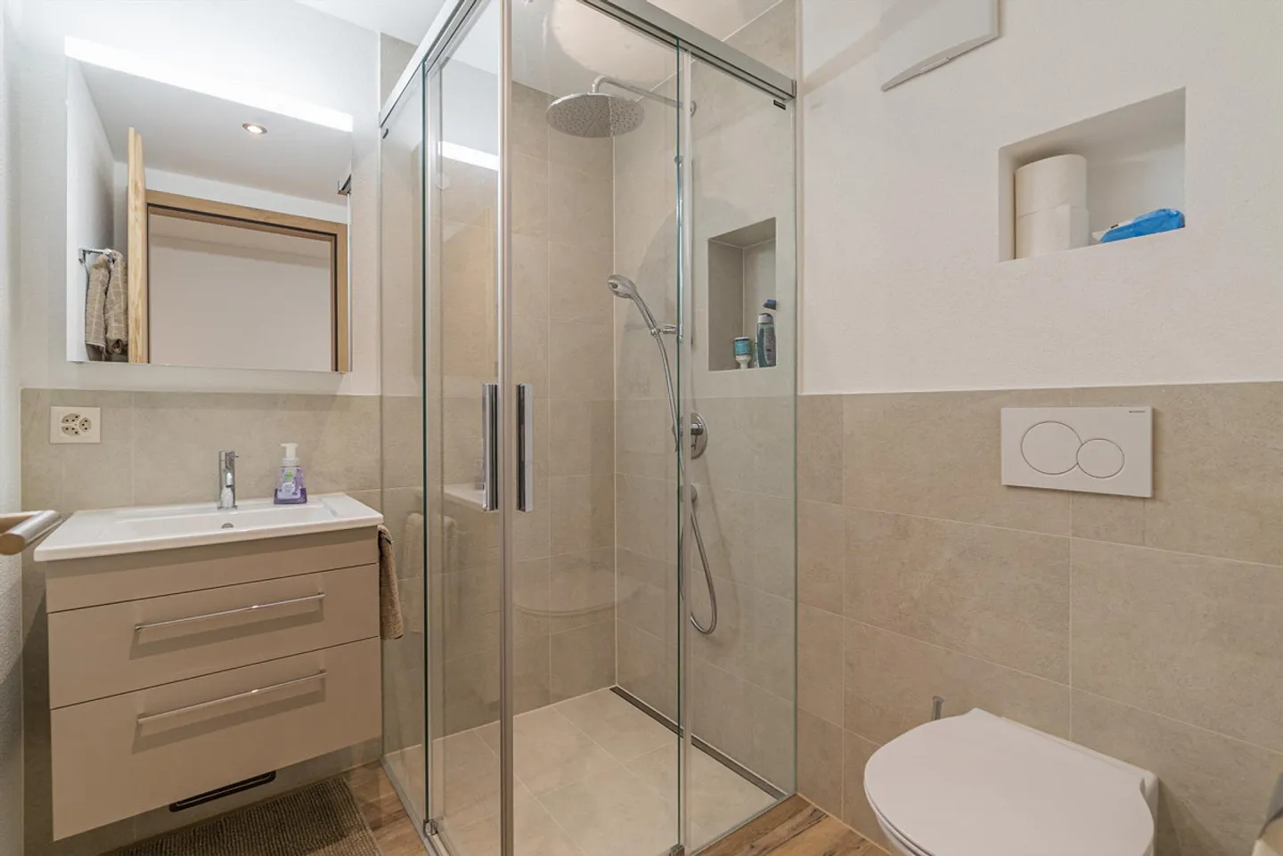Residenza principale | Nuovo Chalet Leni | Appartamento 3.5 stanze Piano Terra - Foto 7 di 9