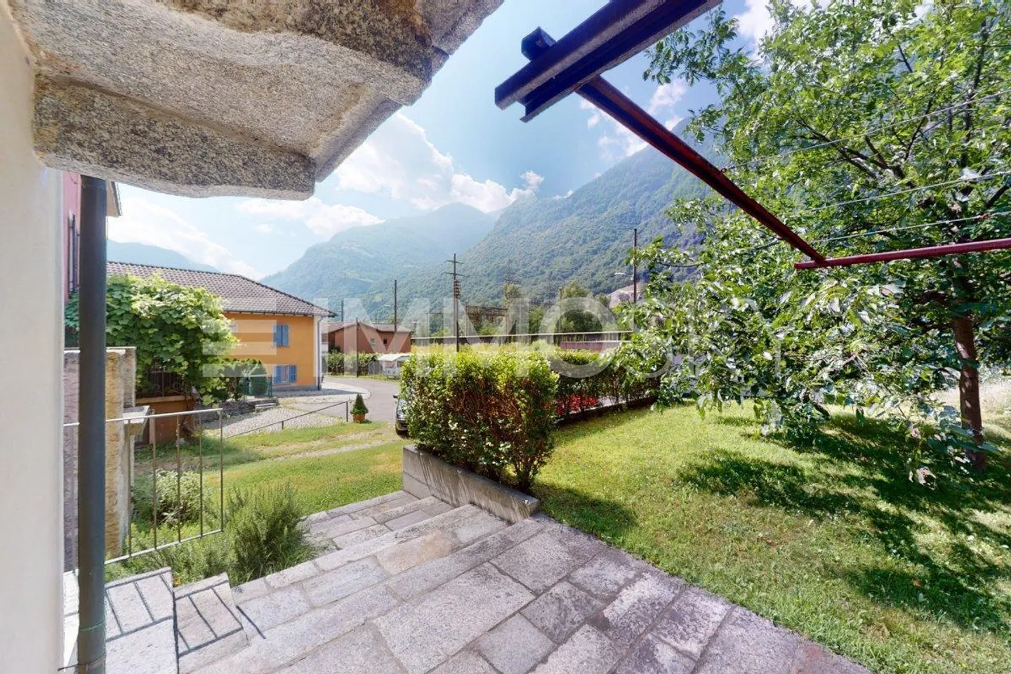 Espaces spacieux et une atmosphère unique - également pour le revenu - Photo 1 sur 5