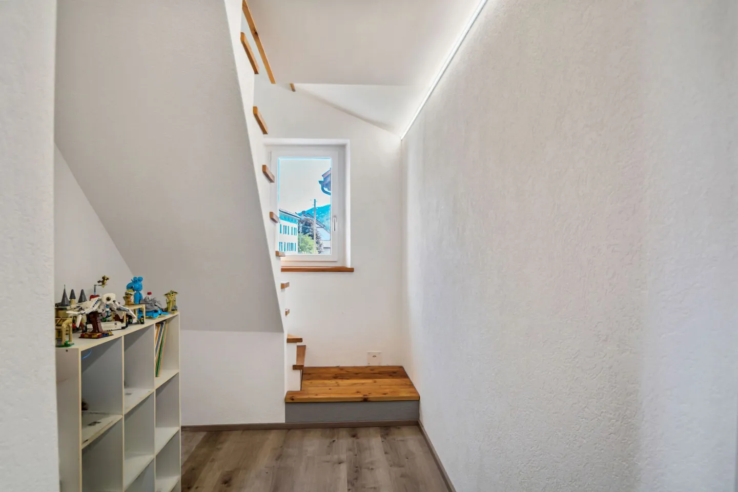 Sonvilier, maison de 5.5 pièces rénovée avec une surface louée - Photo 8 of 13
